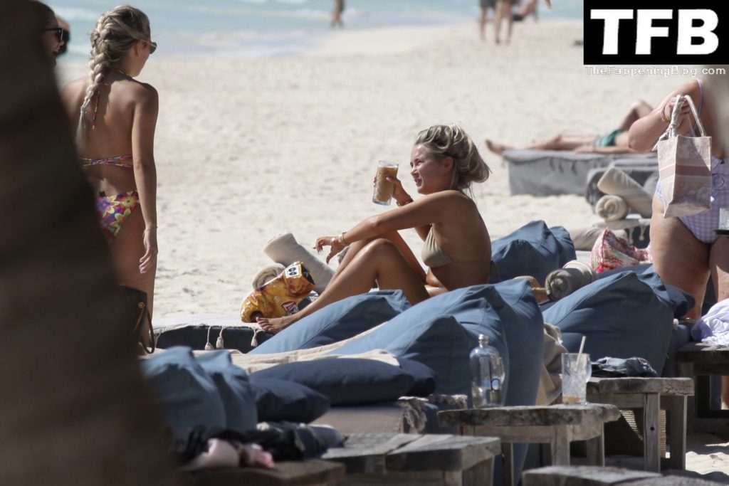 Molly-Mae Hague Shows Off Her Sexy Bikini Body on the Beach in Mexico (61 Photos)