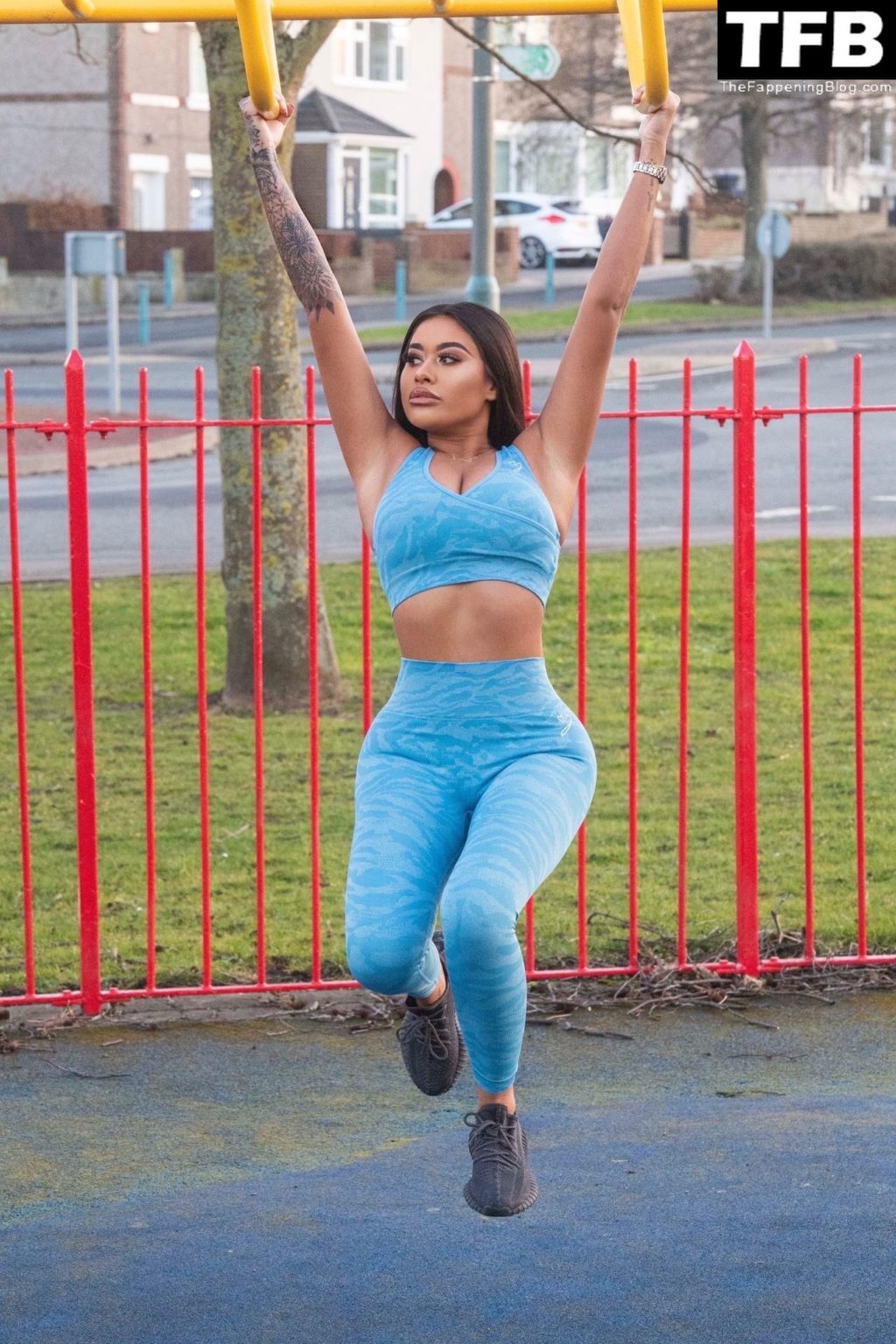 Nikita Jasmine Shows Off Her Amazing Bum as She Works Out at a Local Park in Newcastle (7 Photos)