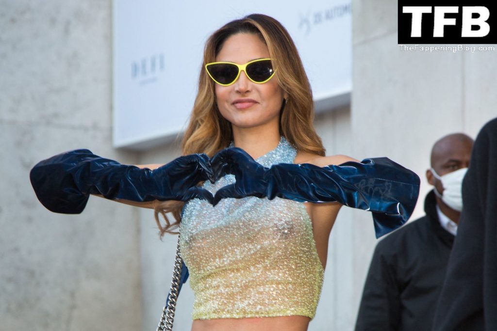 Patricia Contreras Flashes Her Nude Tits During Paris Fashion Week (17 Photos)