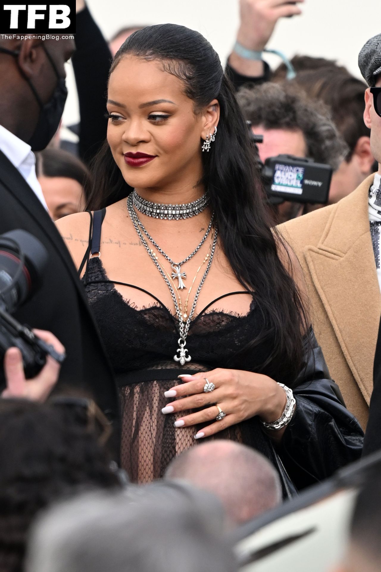 Rihanna-Sexy-The-Fappening-Blog-103.jpg
