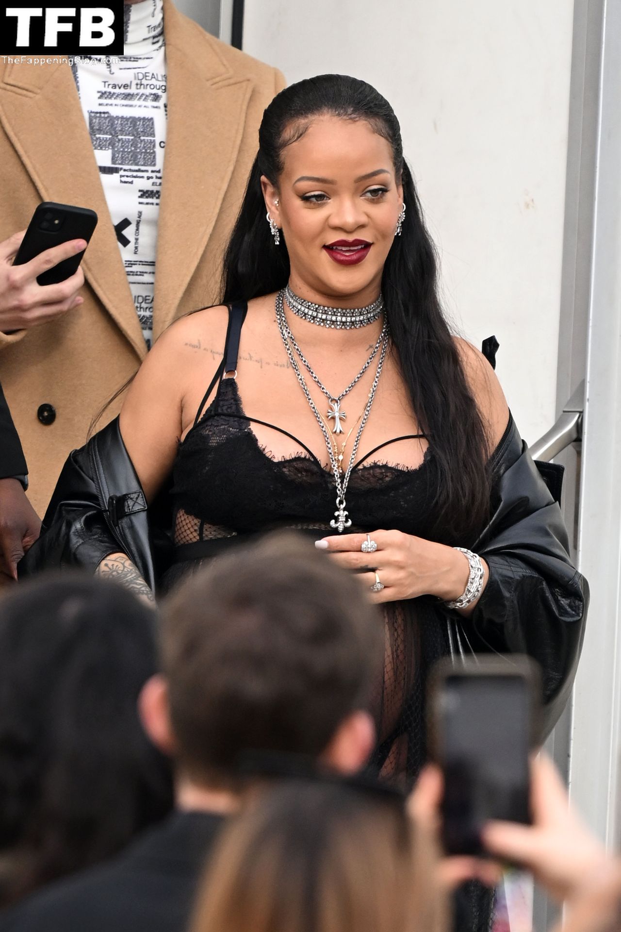 Rihanna-Sexy-The-Fappening-Blog-104.jpg