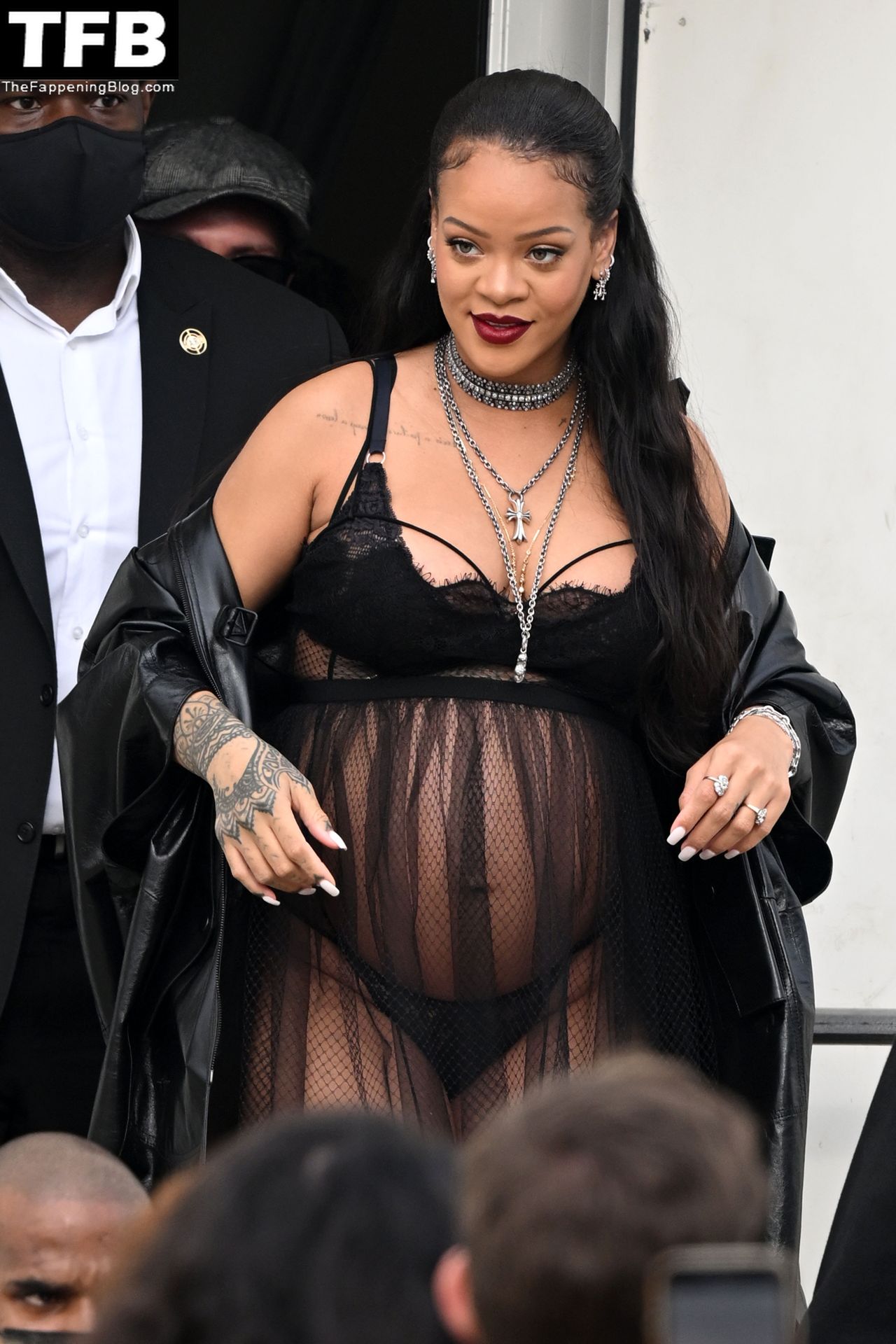 Rihanna-Sexy-The-Fappening-Blog-106.jpg