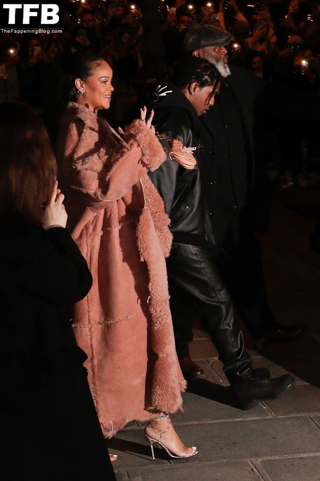 Rihanna Flaunts Her Sexy Boobs in Paris (76 Photos)