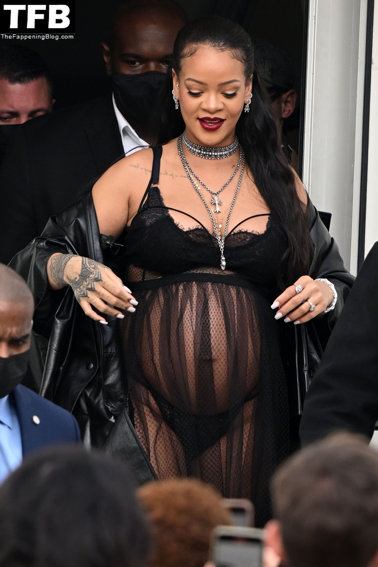 Rihanna-Sexy-The-Fappening-Blog-113.jpg