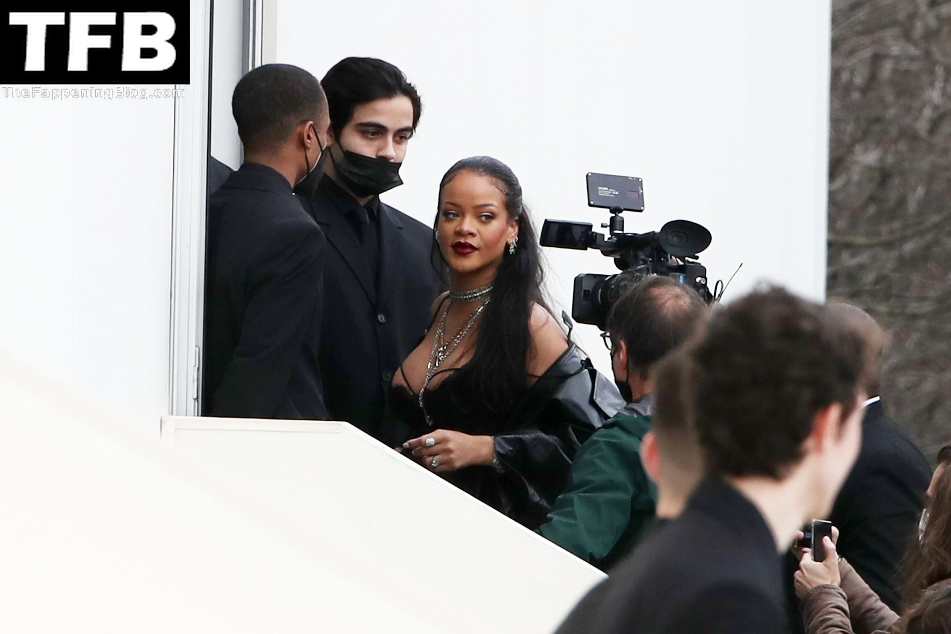Rihanna-Sexy-The-Fappening-Blog-123.jpg