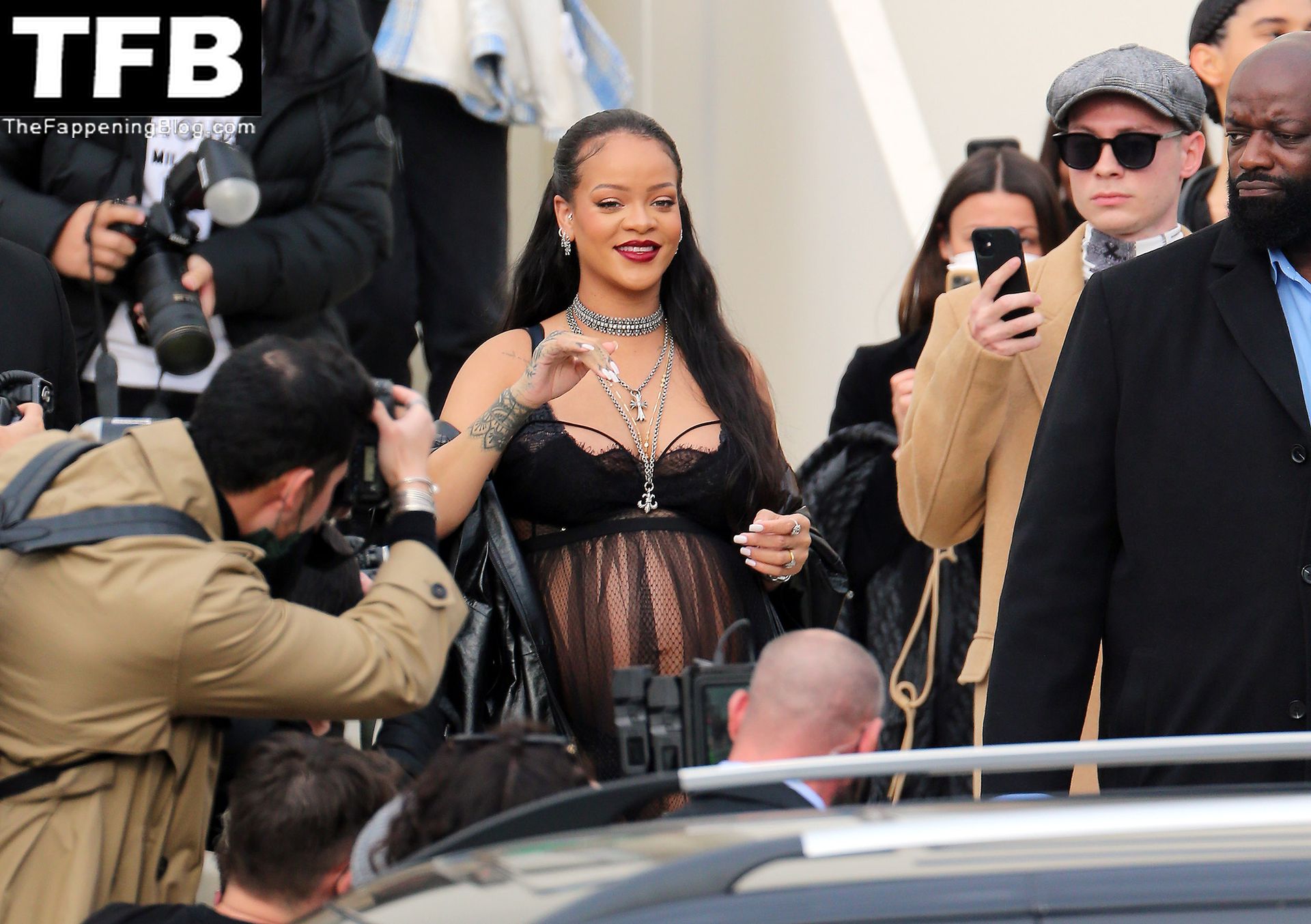 Rihanna-Sexy-The-Fappening-Blog-131.jpg