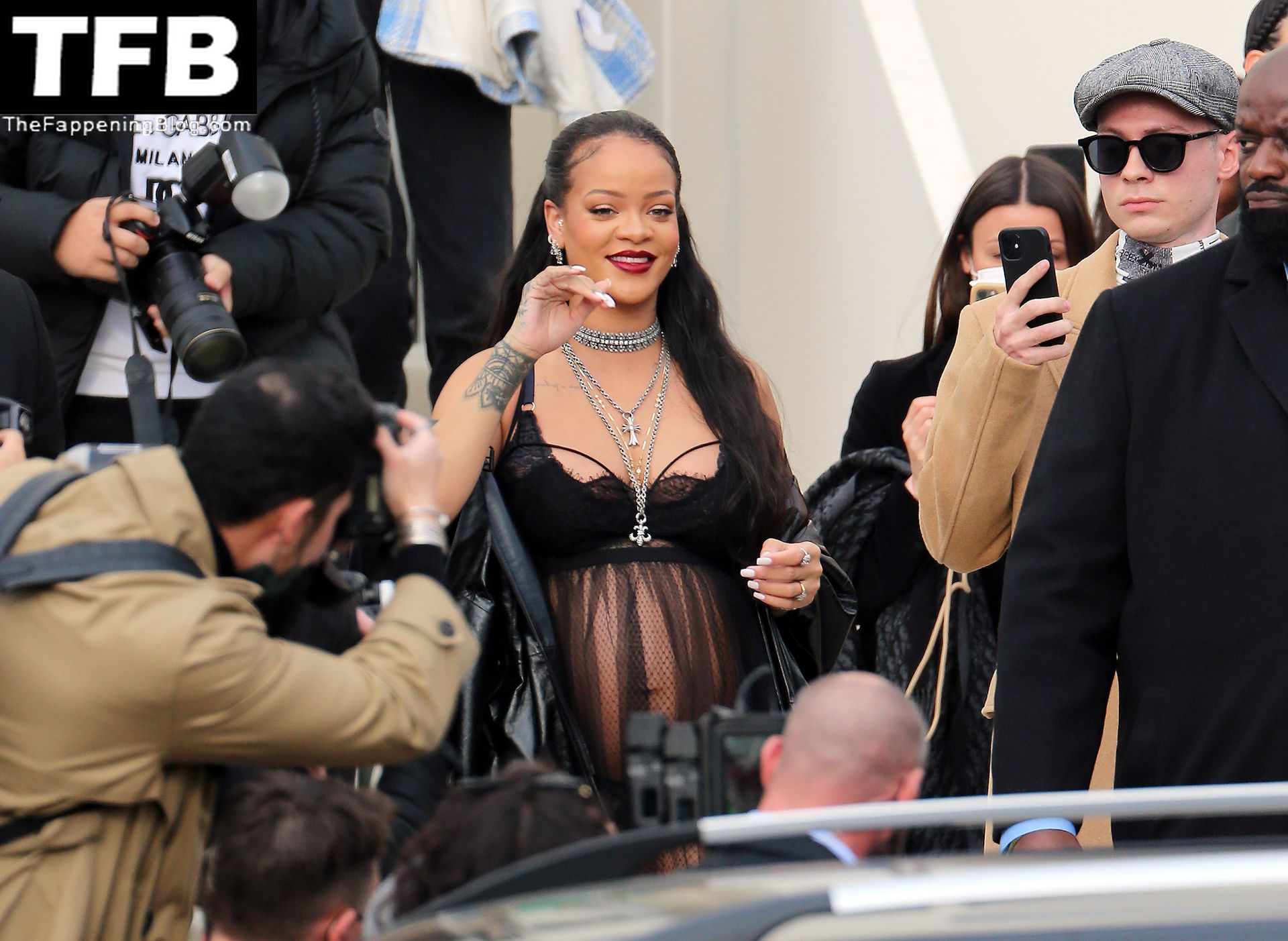 Rihanna-Sexy-The-Fappening-Blog-132.jpg