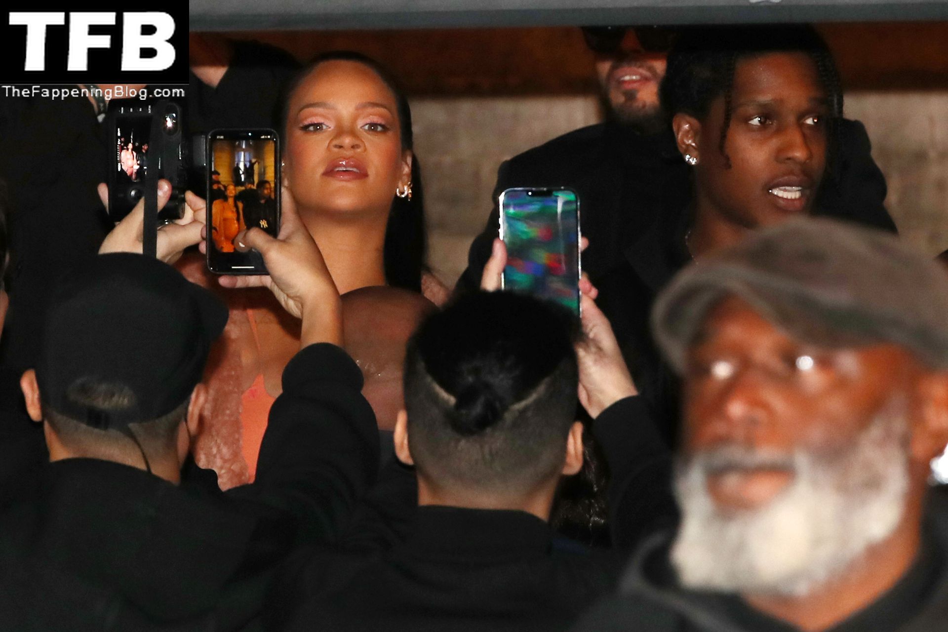 Rihanna-Sexy-The-Fappening-Blog-27.jpg
