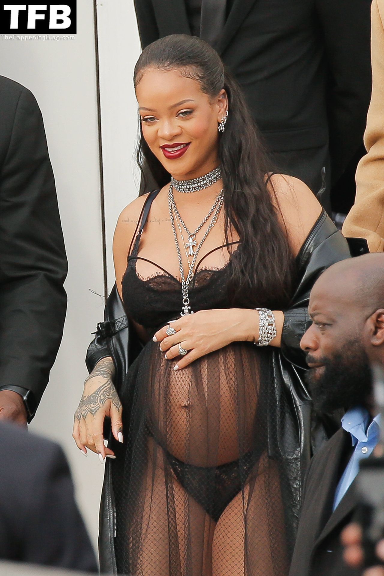 Rihanna-Sexy-The-Fappening-Blog-3-1.jpg