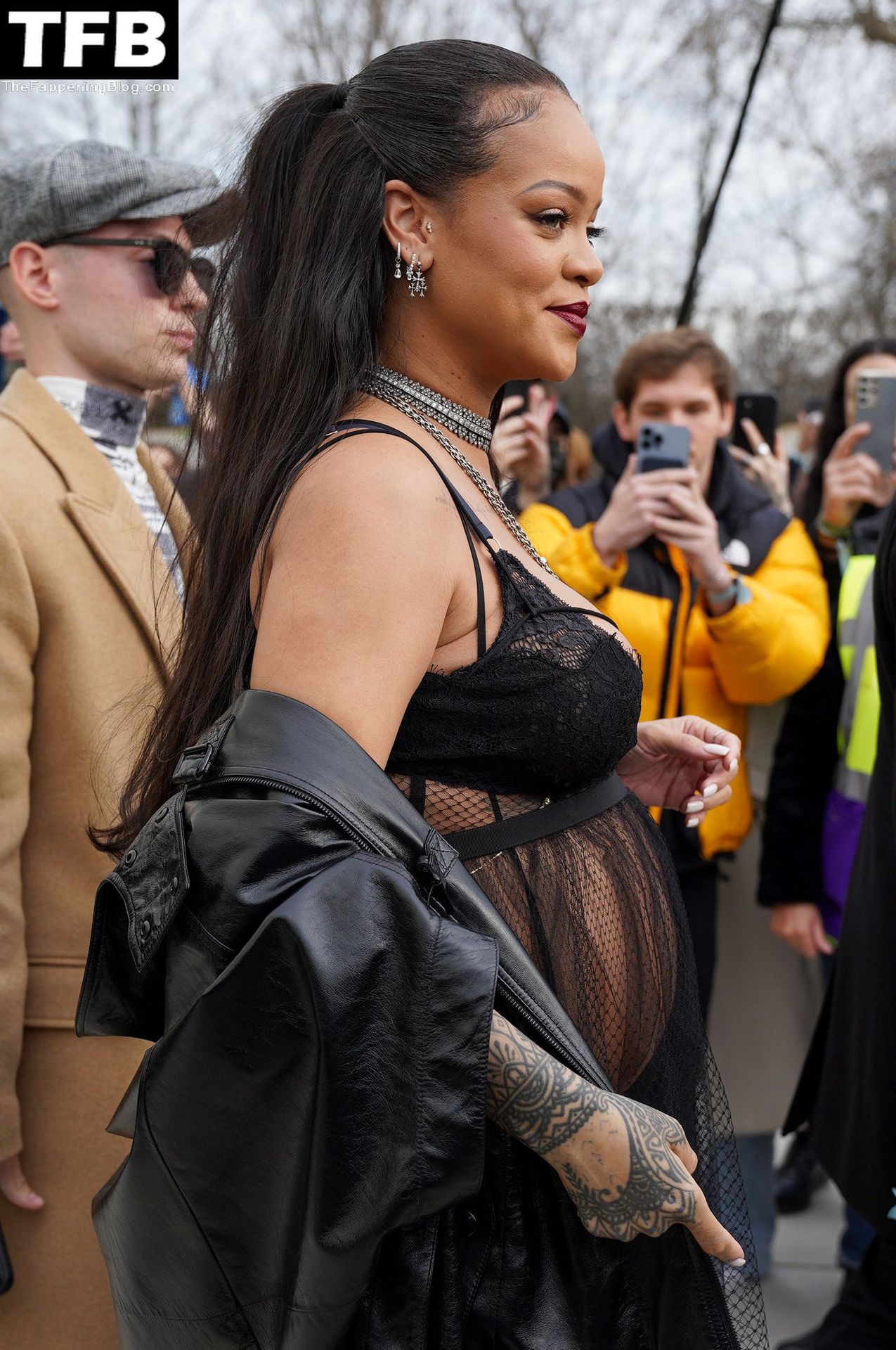 Rihanna-Sexy-The-Fappening-Blog-46-1.jpg