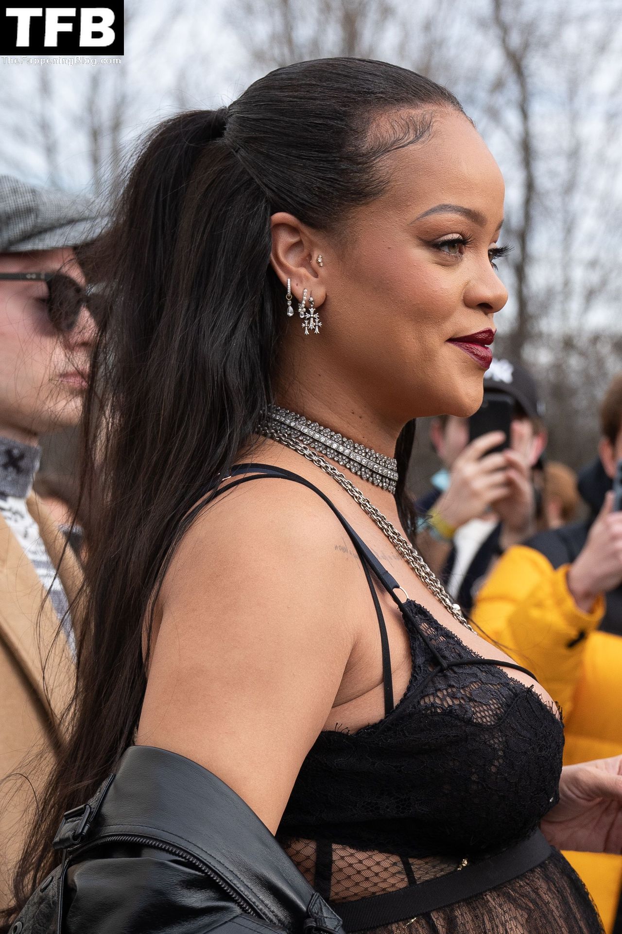Rihanna-Sexy-The-Fappening-Blog-58-1.jpg