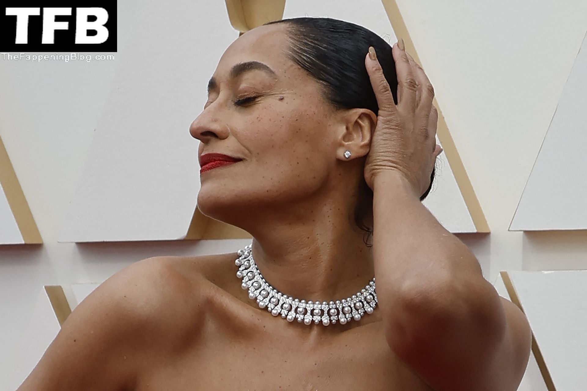 Tracee Ellis Ross Shows Off Her Tits at the 94th Annual Academy Awards (44 ...