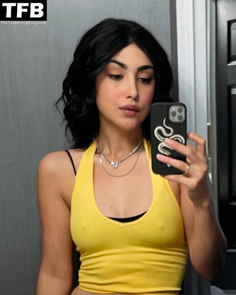 Alexa Mansour Sexy Collection (9 Photos)