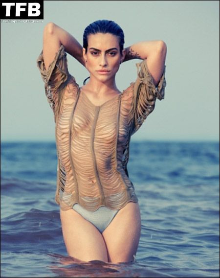 Cleo Pires Topless &amp; Sexy (7 Photos)