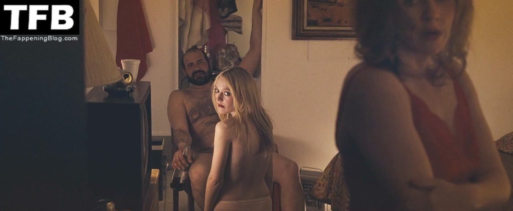 Dakota Fanning Nude &amp; Sexy Collection (47 Photos)