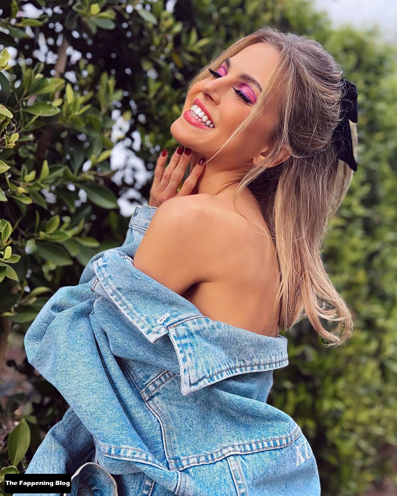 Anne Winters Sexy 4
