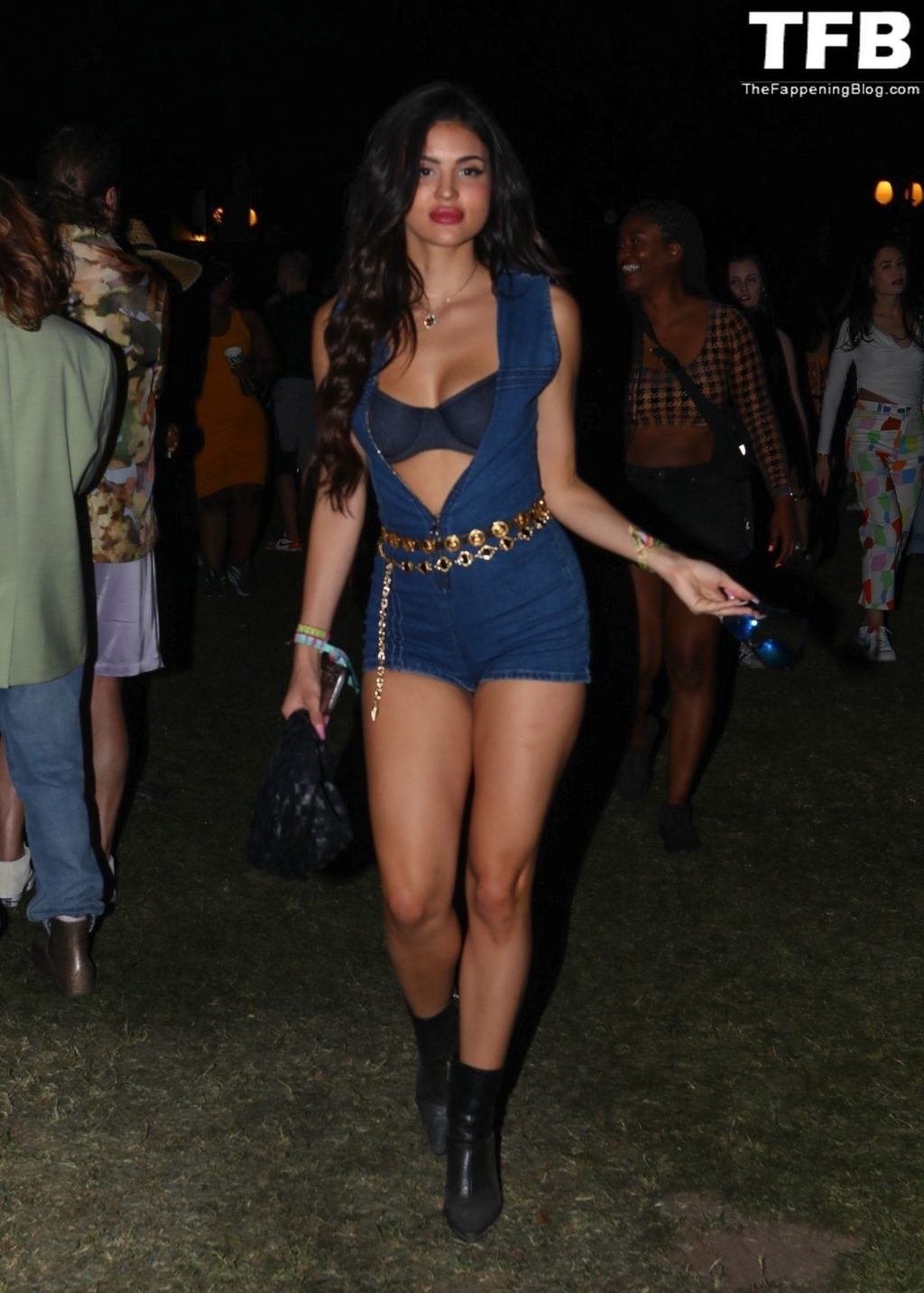 Holly Scarfone Shows Off Her Sexy Tits &amp; Toned Legs at Coachella (13 Photos)