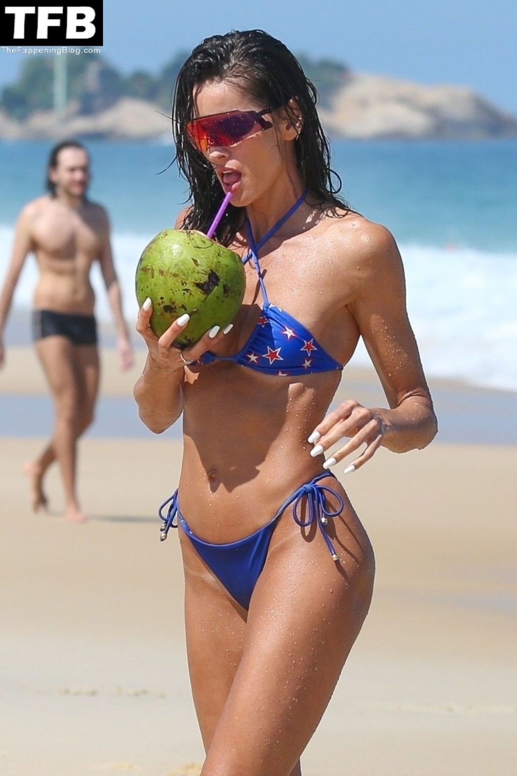 Izabel Goulart Cools Off After a Busy Afternoon Posing on the Beach (54 Photos)