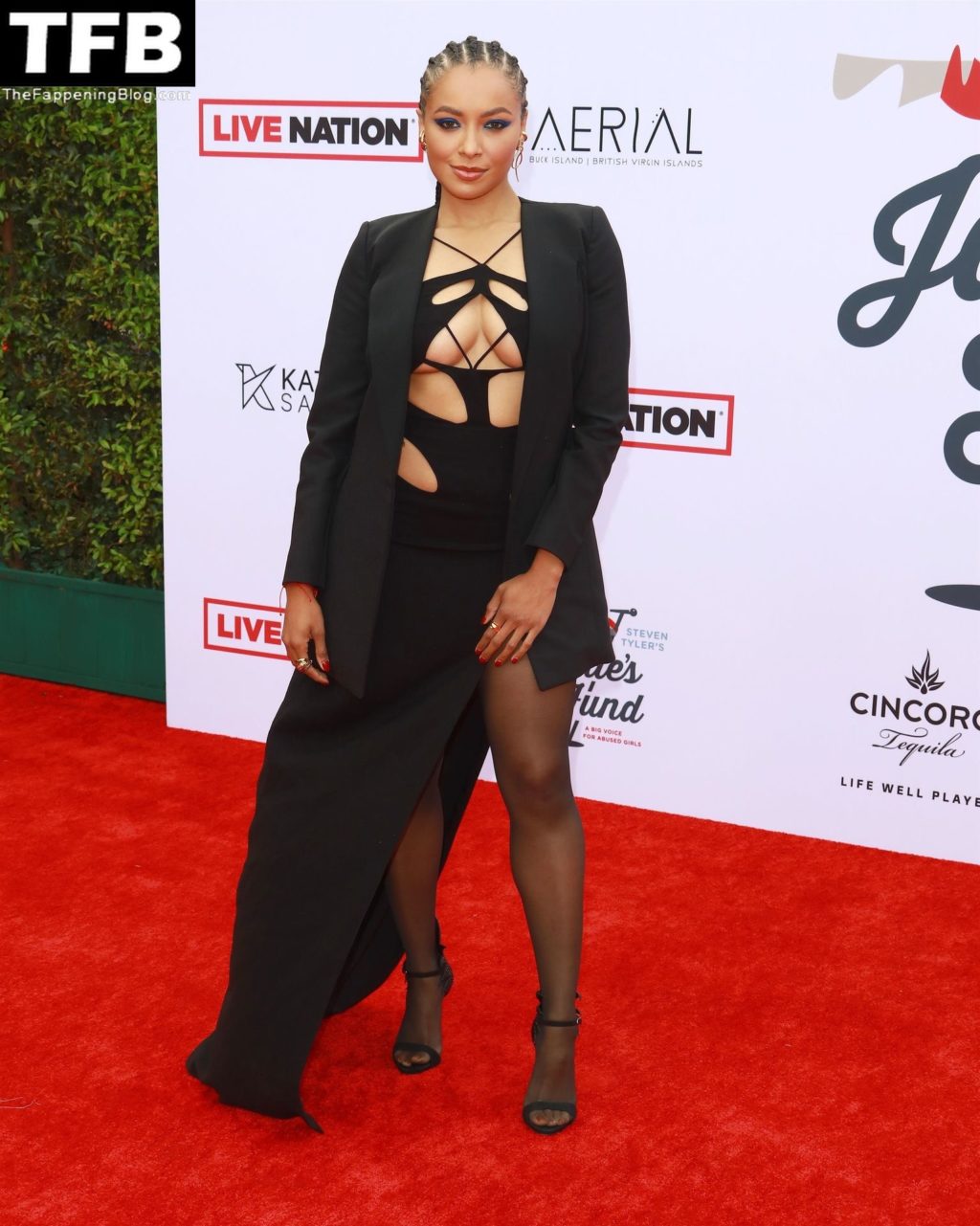 Kat Graham Displays Her Underboob at the 4th Annual Grammy Awards Viewing Party (13 Photos)