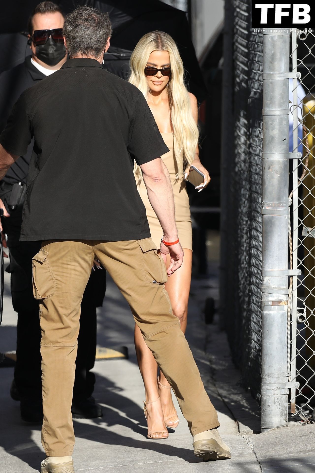 Khloe-Kardashian-Sexy-Legs-The-Fappening-Blog-28.jpg