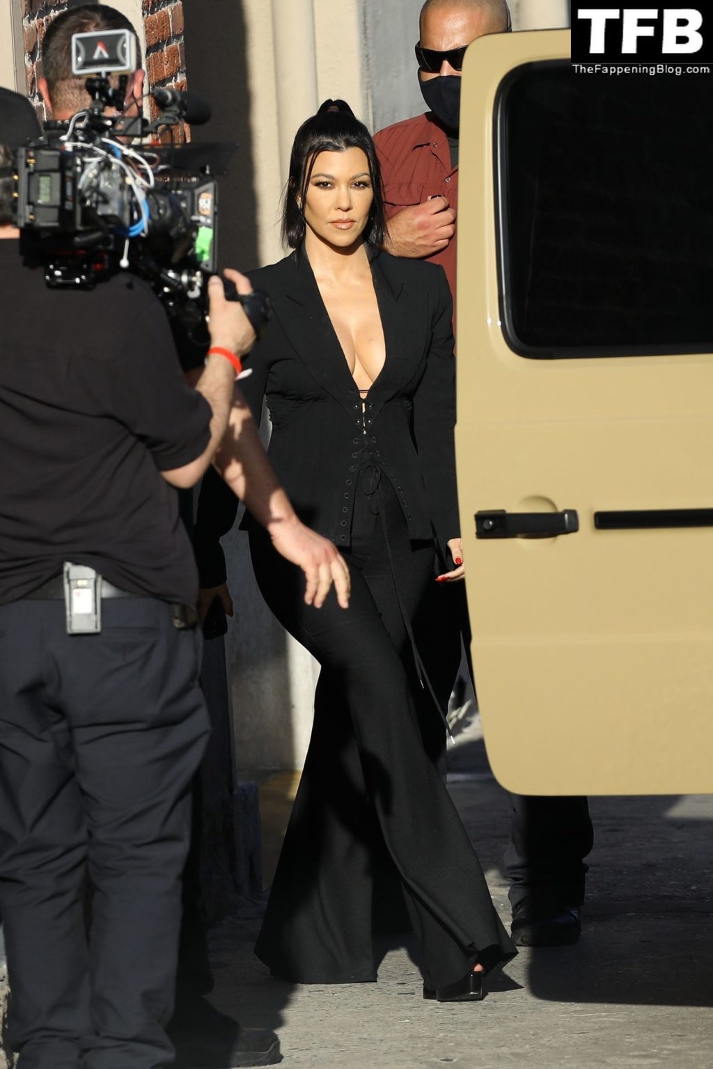 Kourtney Kardashian Flaunts Her Cleavage in Hollywood (9 Photos)
