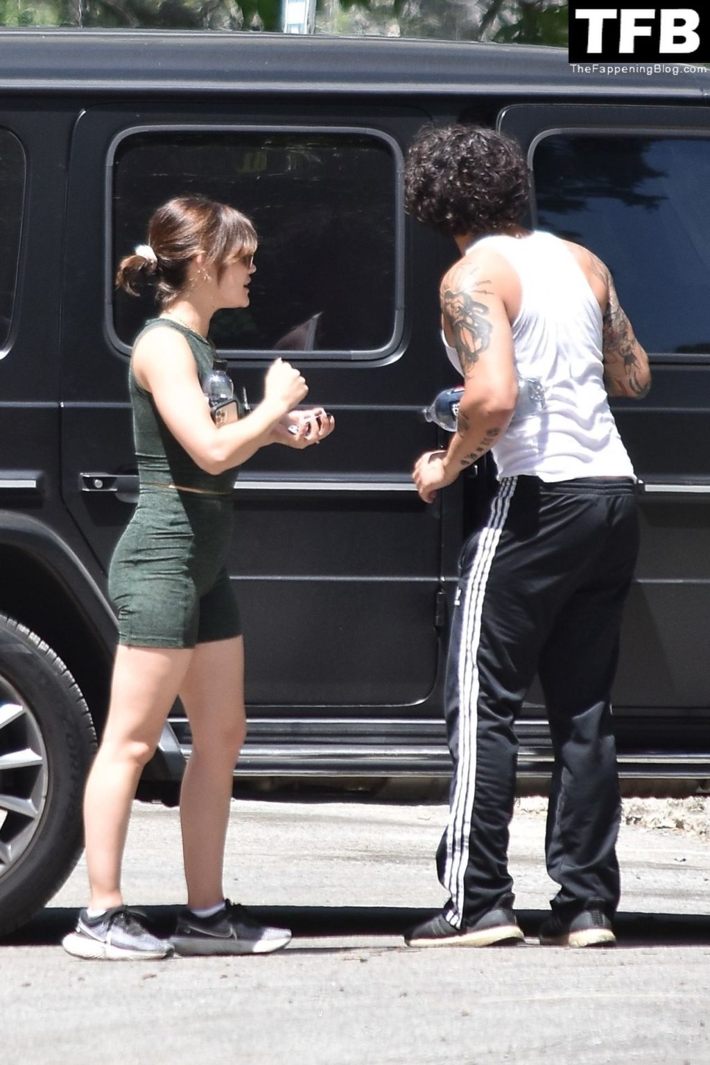 Lucy Hale Gives Hug to Her Friend After Wrapping Up Workout in LA (50 Photos)