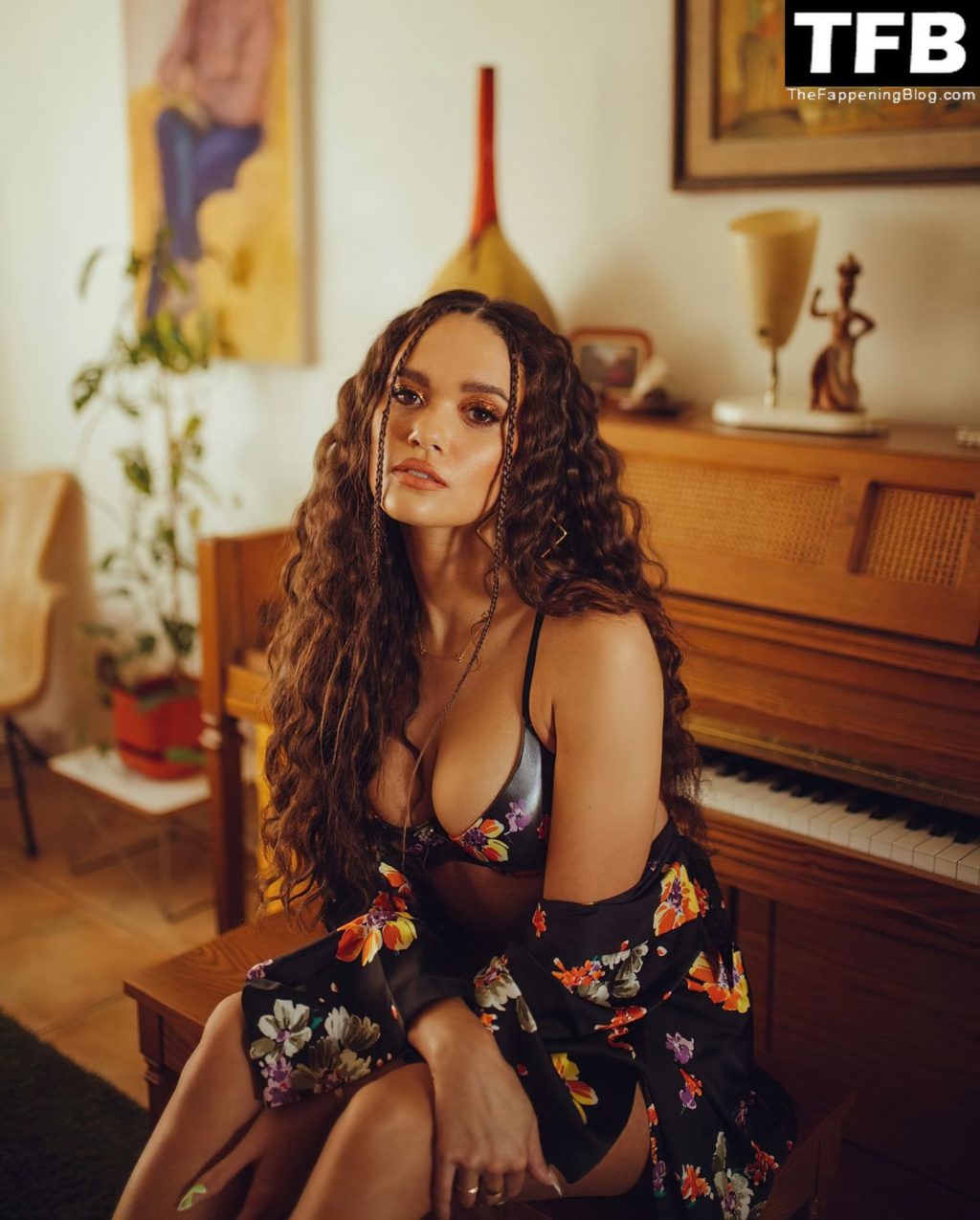 Madison Pettis Displays Her Gorgeous Body For the Latest Savage x Fenty Campaign (6 Photos)