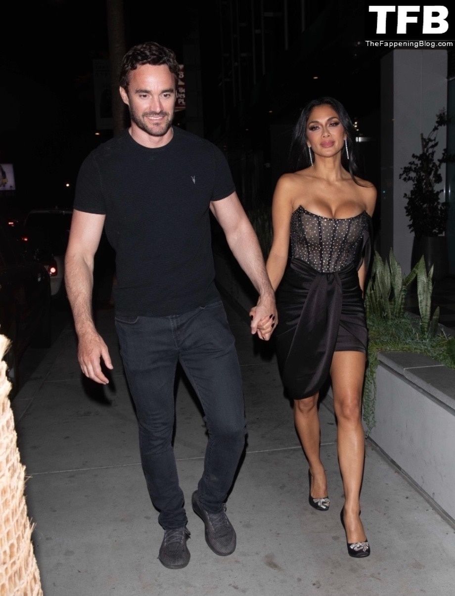 Nicole Scherzinger &amp; Thom Evans Step Out on Sunset Boulevard (13 Photos)