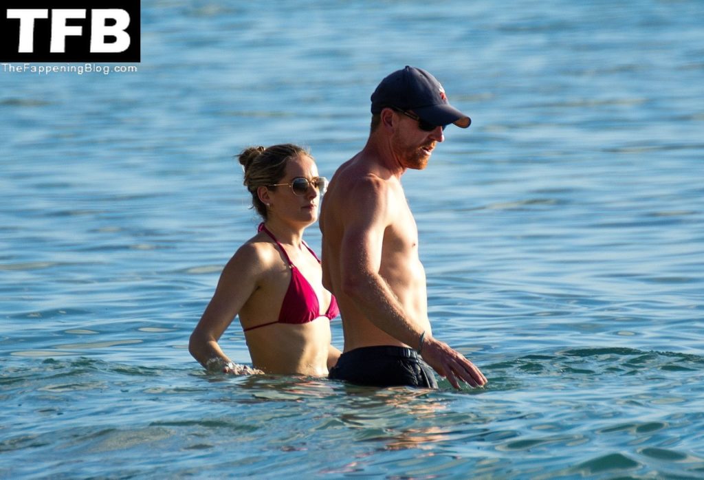 Paul Collingwood is Spotted Kissing a Mystery Woman in Barbados (43 Photos)
