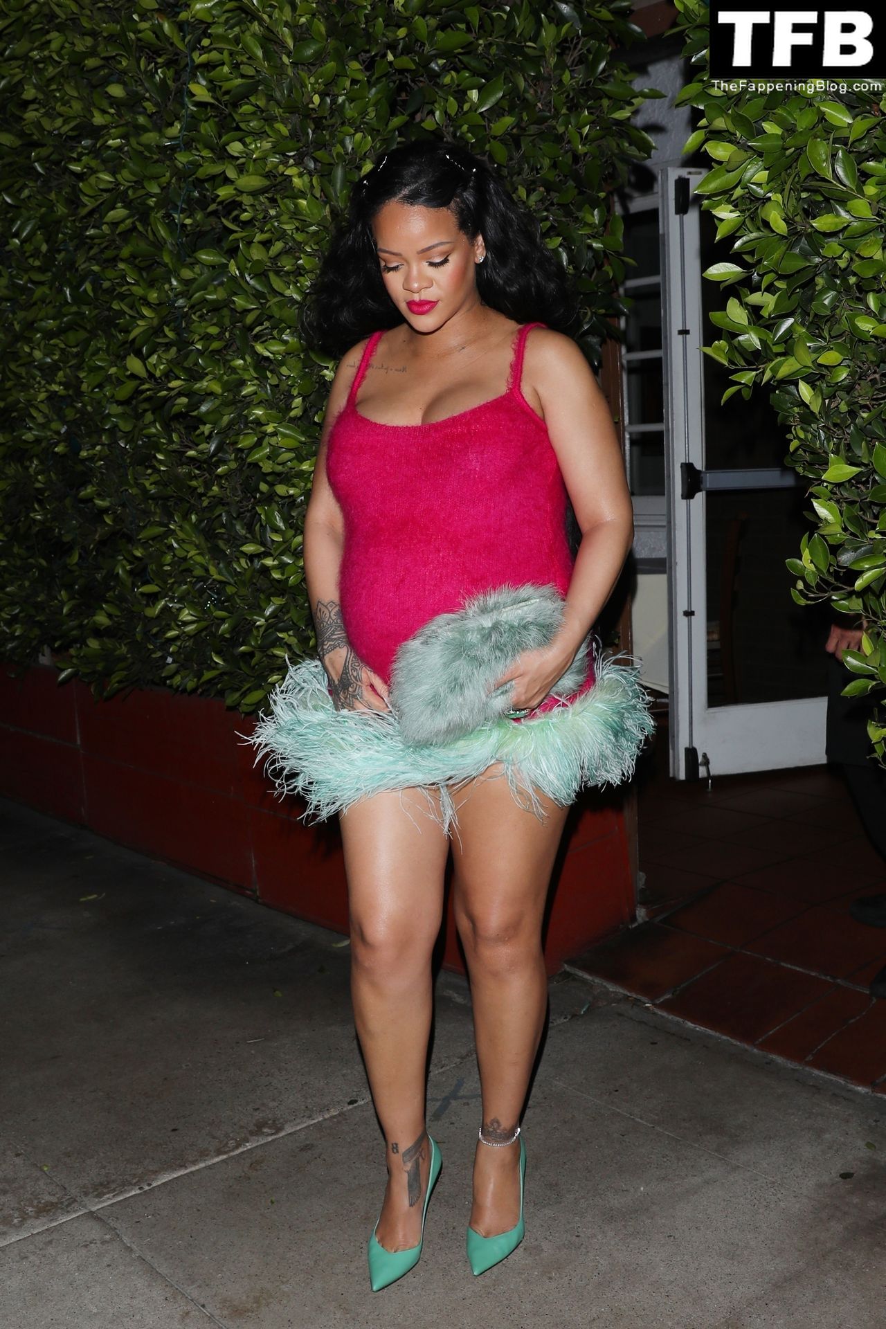 Rihanna-Sexy-The-Fappening-Blog-71.jpg