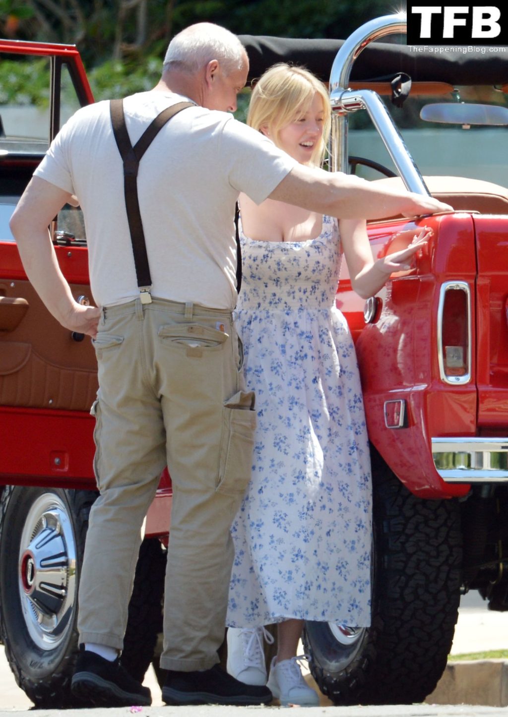 Sydney Sweeney Takes Her 1969 Cherry Red Ford Bronco Out For a Spin in LA (45 Photos)