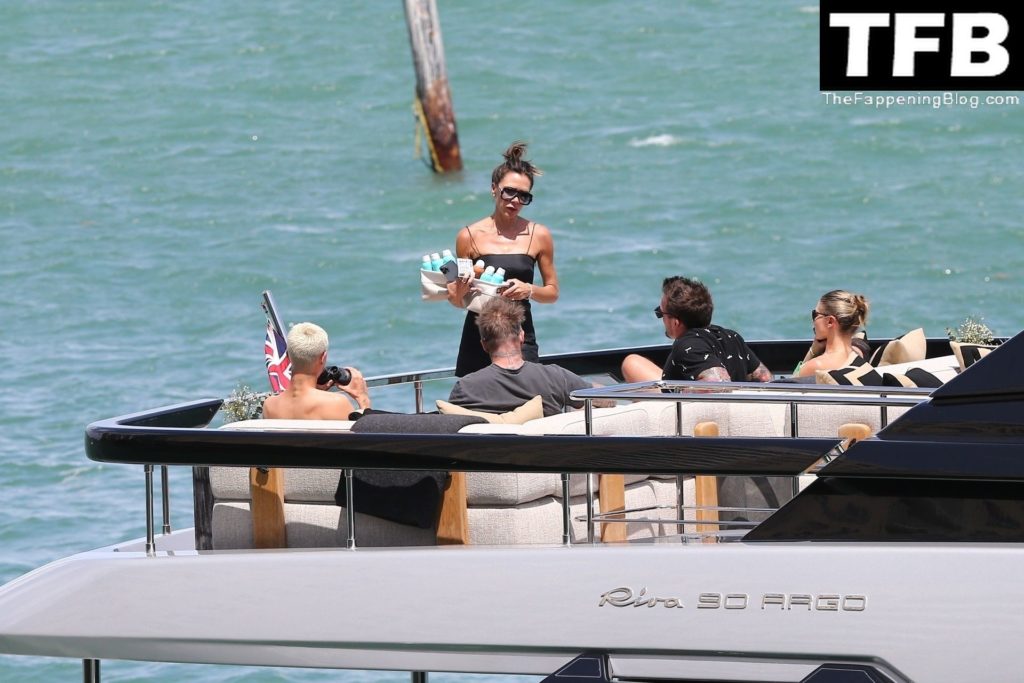 Victoria and David Beckham are Seen Living That Boat Life in Miami (47 Photos)