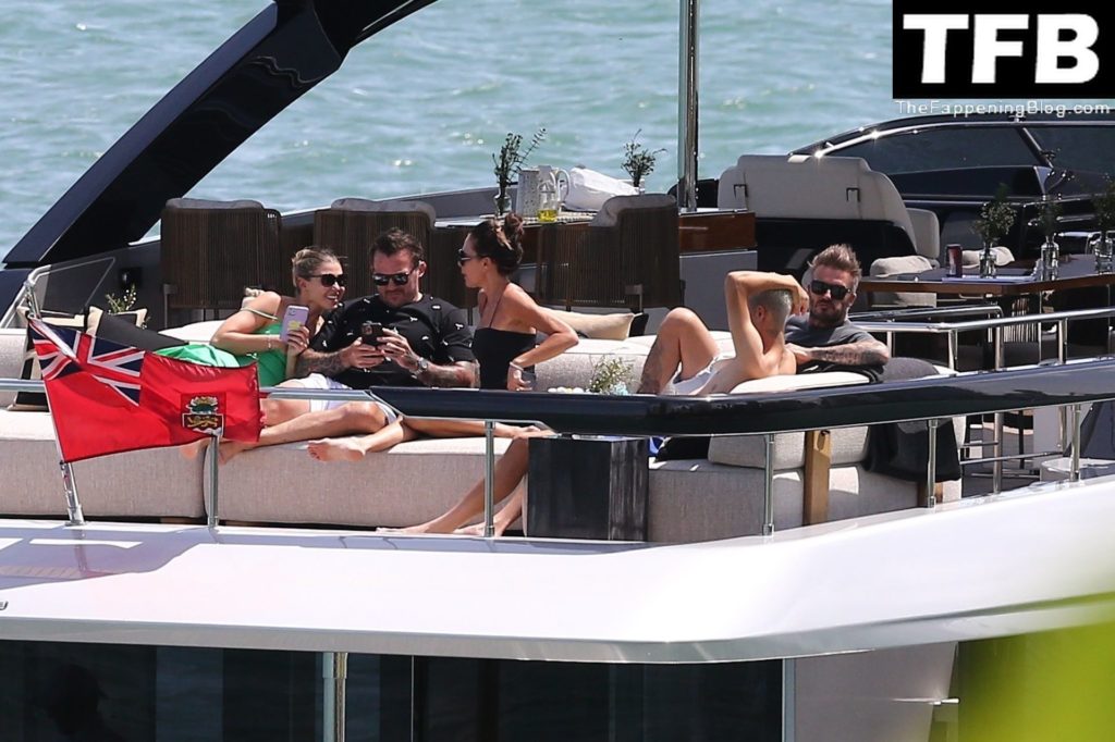 Victoria and David Beckham are Seen Living That Boat Life in Miami (47 Photos)
