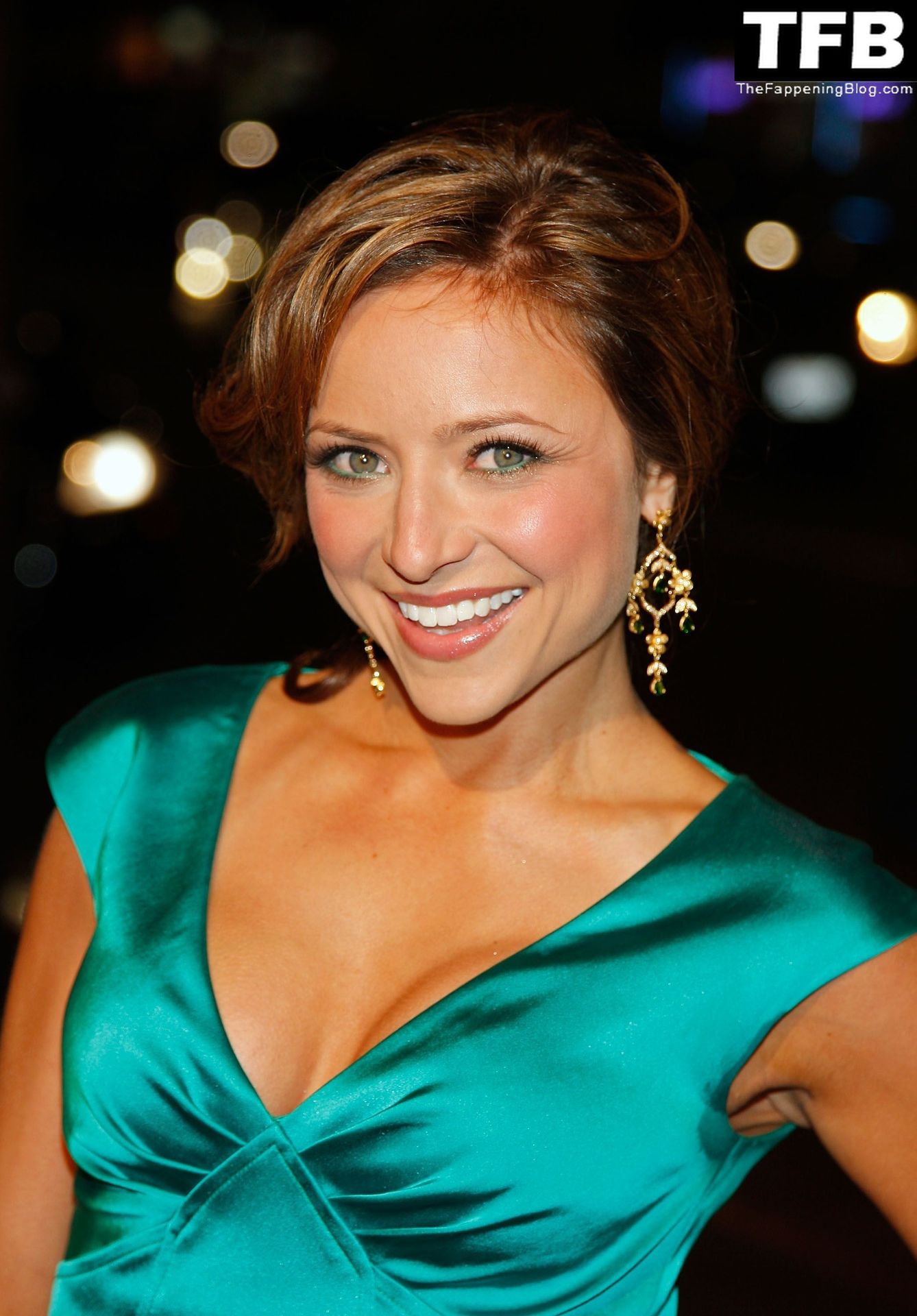 Christine Lakin Sexy Collection (48 Photos) .