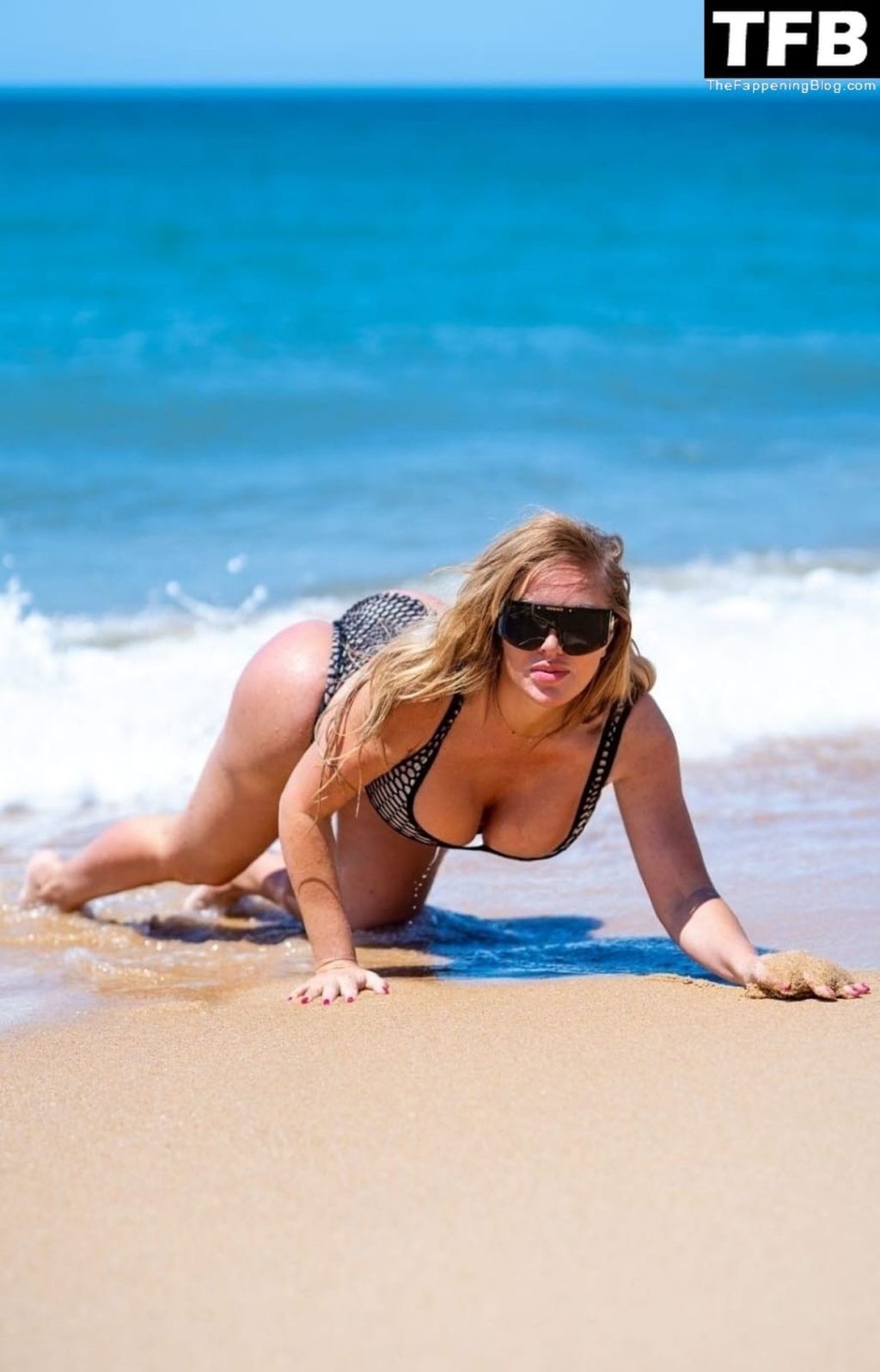 Aisleyne Horgan-Wallace Shows Off Her Toned Body on the Beach in Portugal (11 Photos)