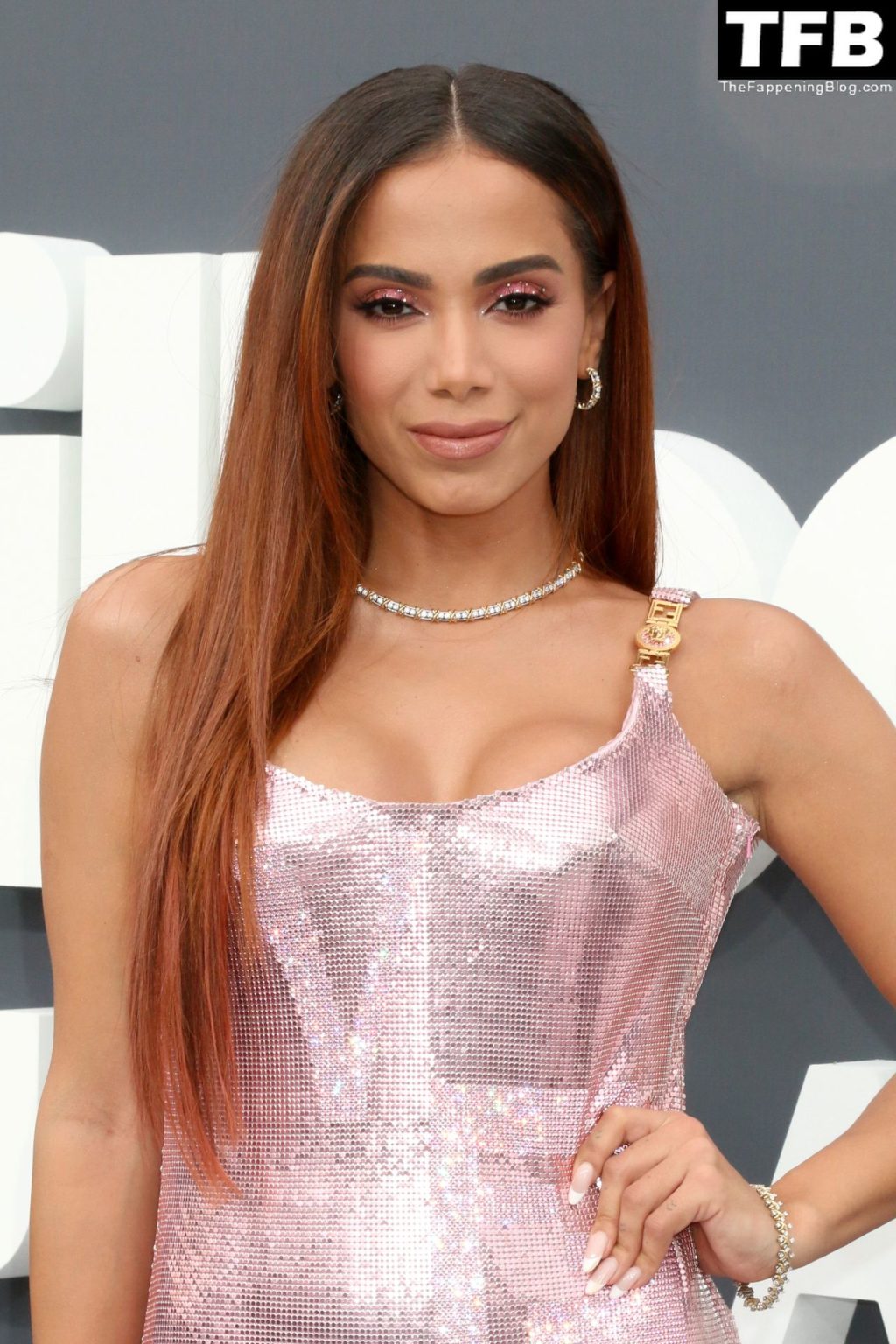 Anitta Displays Her Sexy Figure at the 2022 Billboard Music Awards (44 Photos)