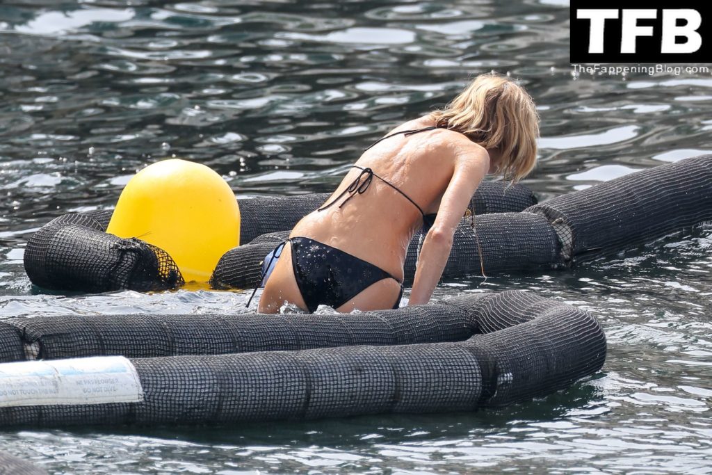 Anja Rubik is Seen in a Black Bikini at Eden Roc Hotel in Antibes (33 Photos)