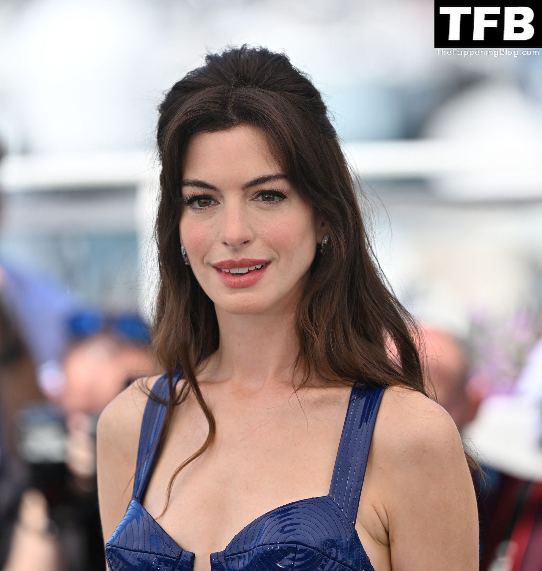 Anne-Hathaway-Sexy-The-Fappening-Blog-122.jpg