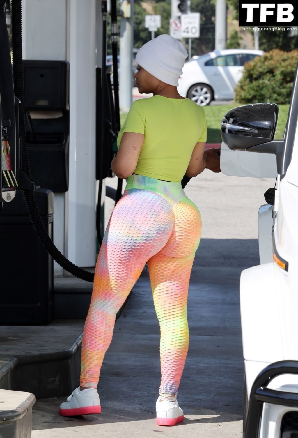 Blac Chyna is Seen at a Calabasas Gas Station (8 Photos)