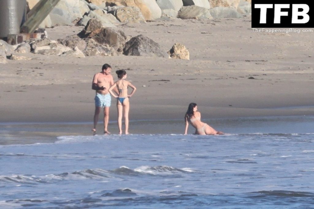 Camila Morrone &amp; Leonardo DiCaprio Enjoy a Morning Swim in Malibu (138 Photos)