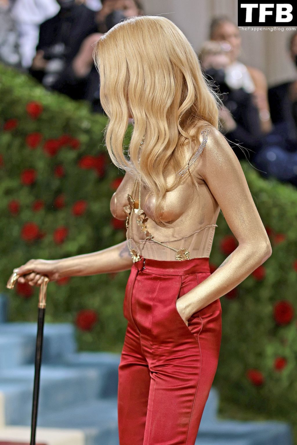 Braless Cara Delevingne Wows on the Red Carpet at The 2022 Met Gala in NYC (75 Photos)
