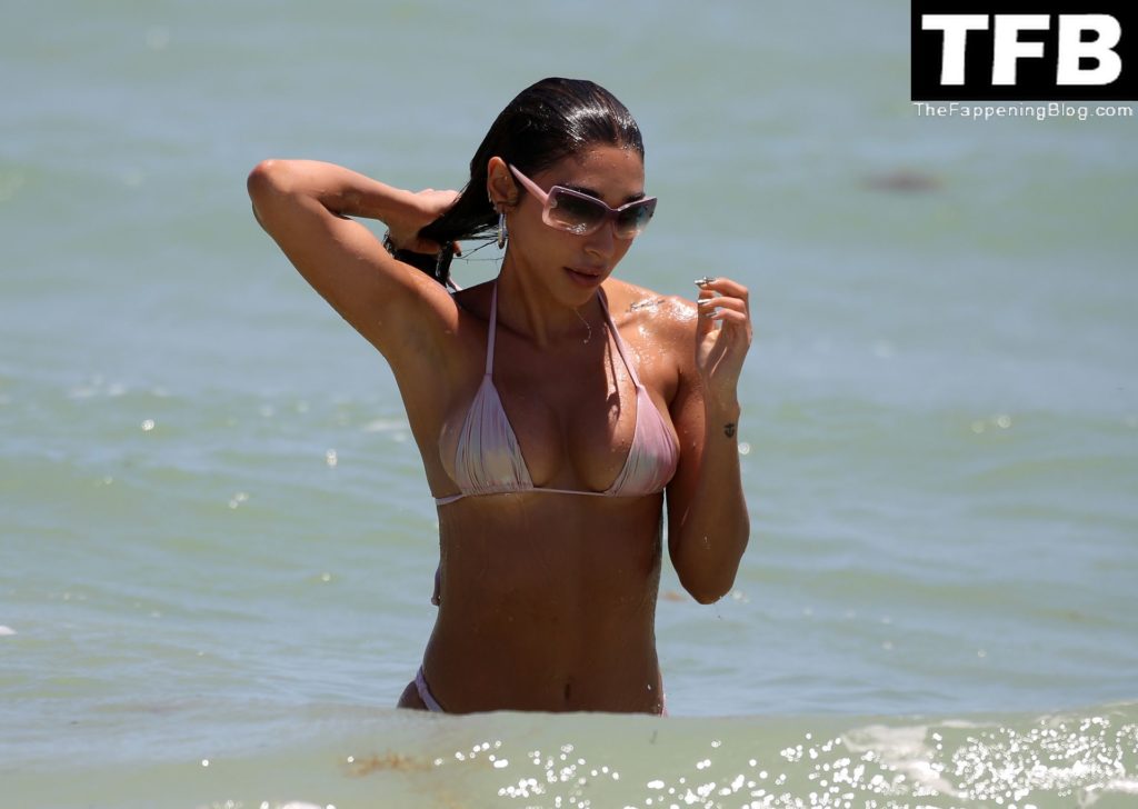 Chantel Jeffries Slips Into a Tiny Pink Bikini in Miami (87 Photos)
