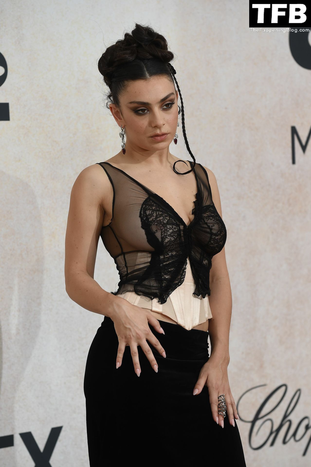 Charli-XCX-See-Through-Nude-The-Fappening-Blog-18.jpg