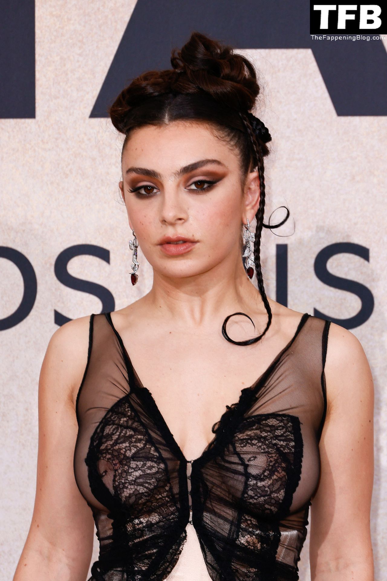 Charli-XCX-See-Through-Nude-The-Fappening-Blog-33.jpg