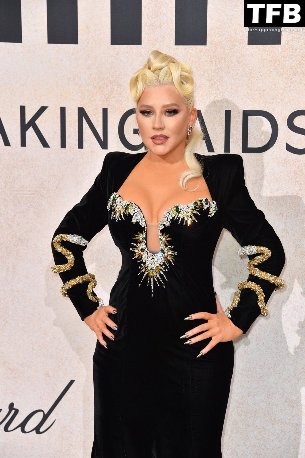 Christina Aguilera Displays Nice Cleavage at the amfAR Gala Cannes 2022 in Cap d’Antibes (79 Photos)
