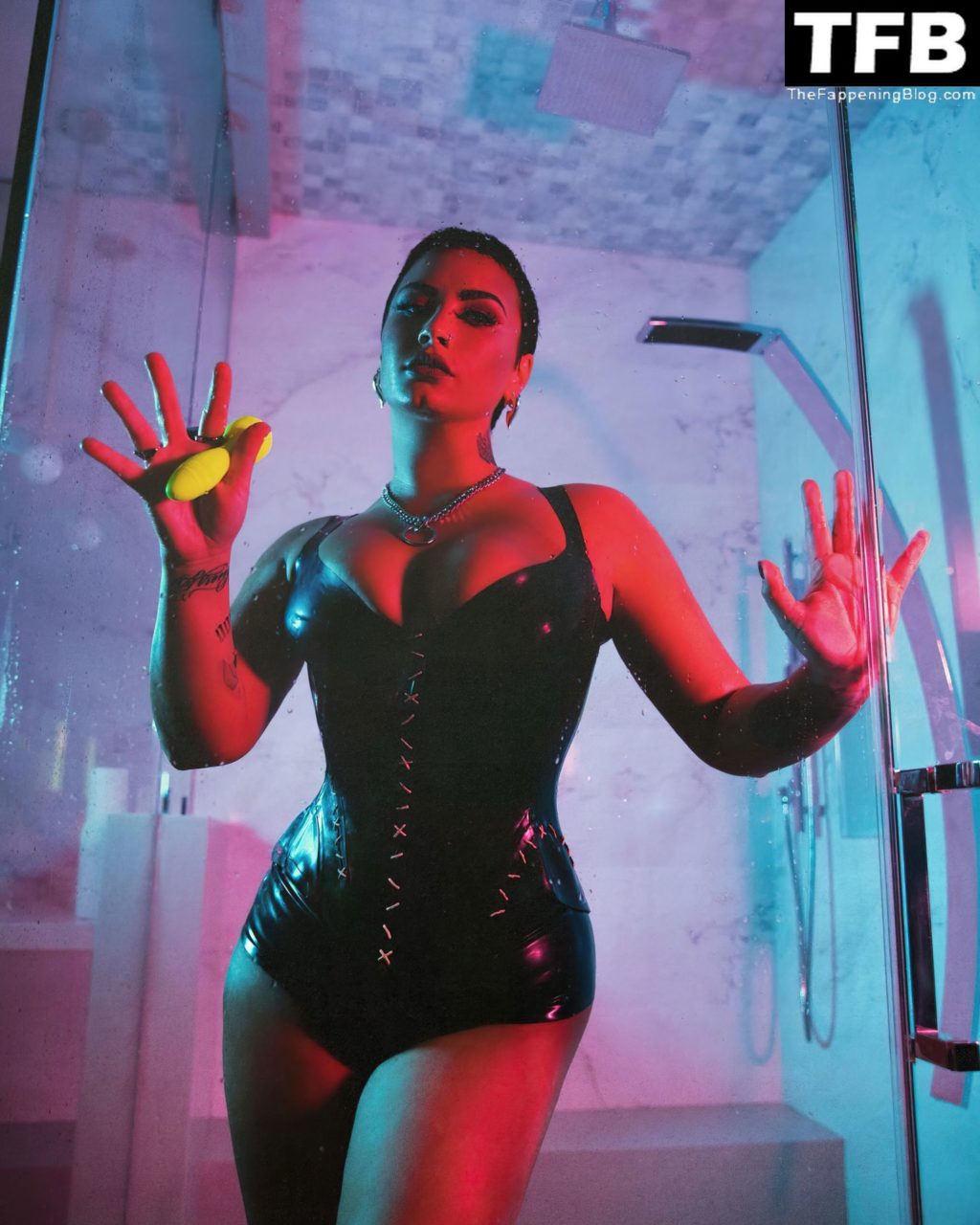 Demi Lovato Shows Off Her Big Boobs in the Shower (10 Photos)