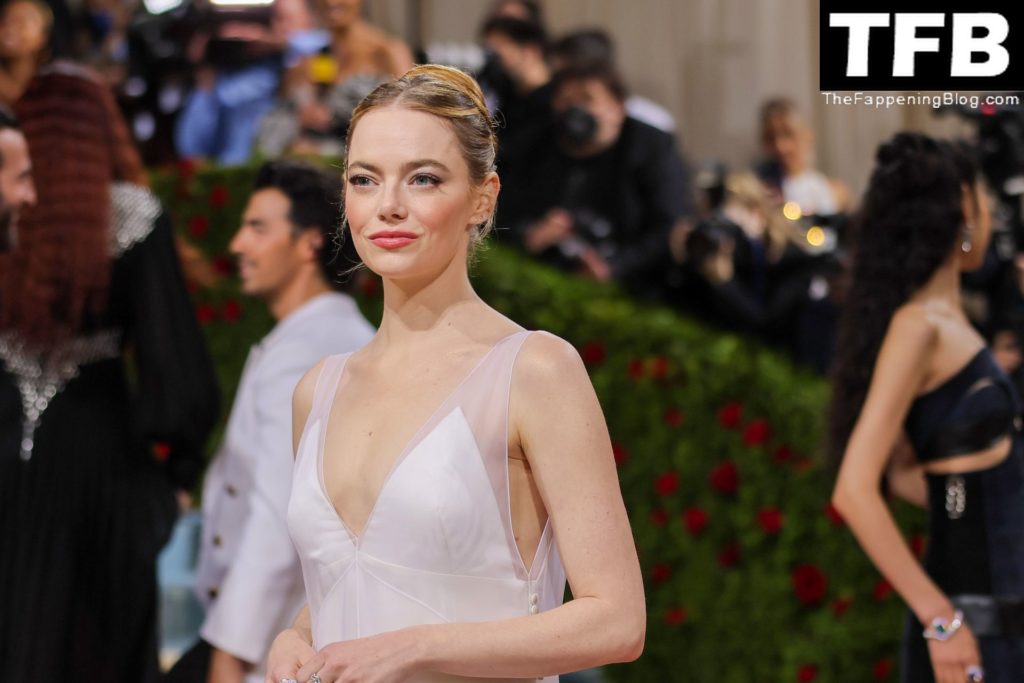 Emma Stone Flaunts Her Sexy Legs at The 2022 Met Gala in NYC (129 Photos)