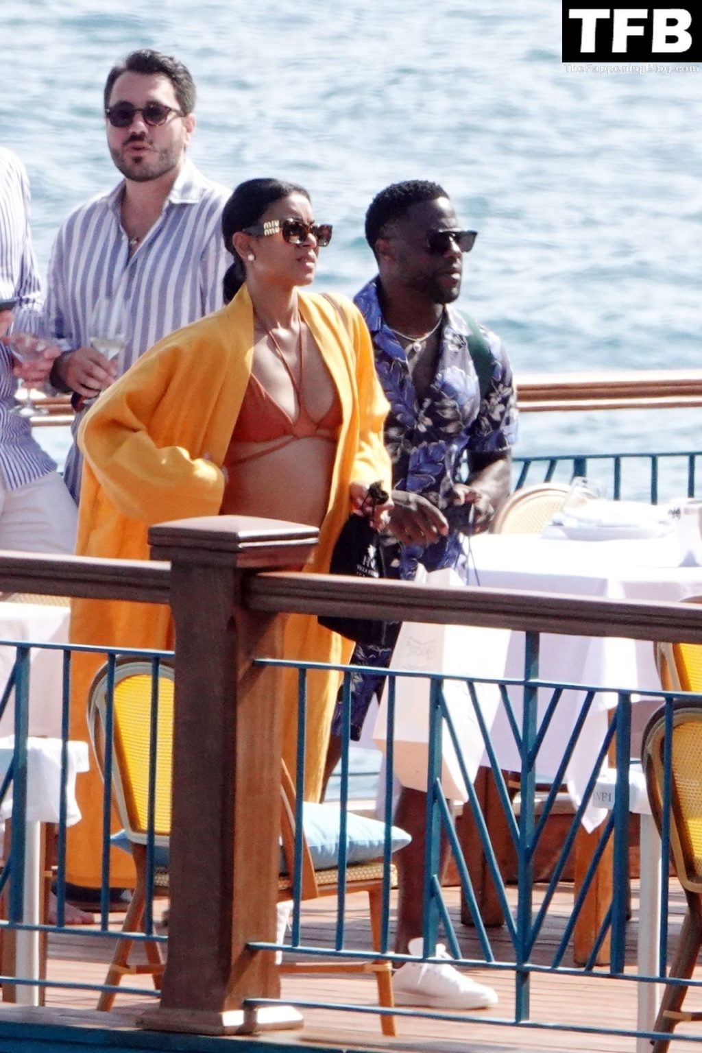Kevin &amp; Eniko Hart Ride on a Boat and Heading For Some Fine Italian Dining in Capri (67 Photos)
