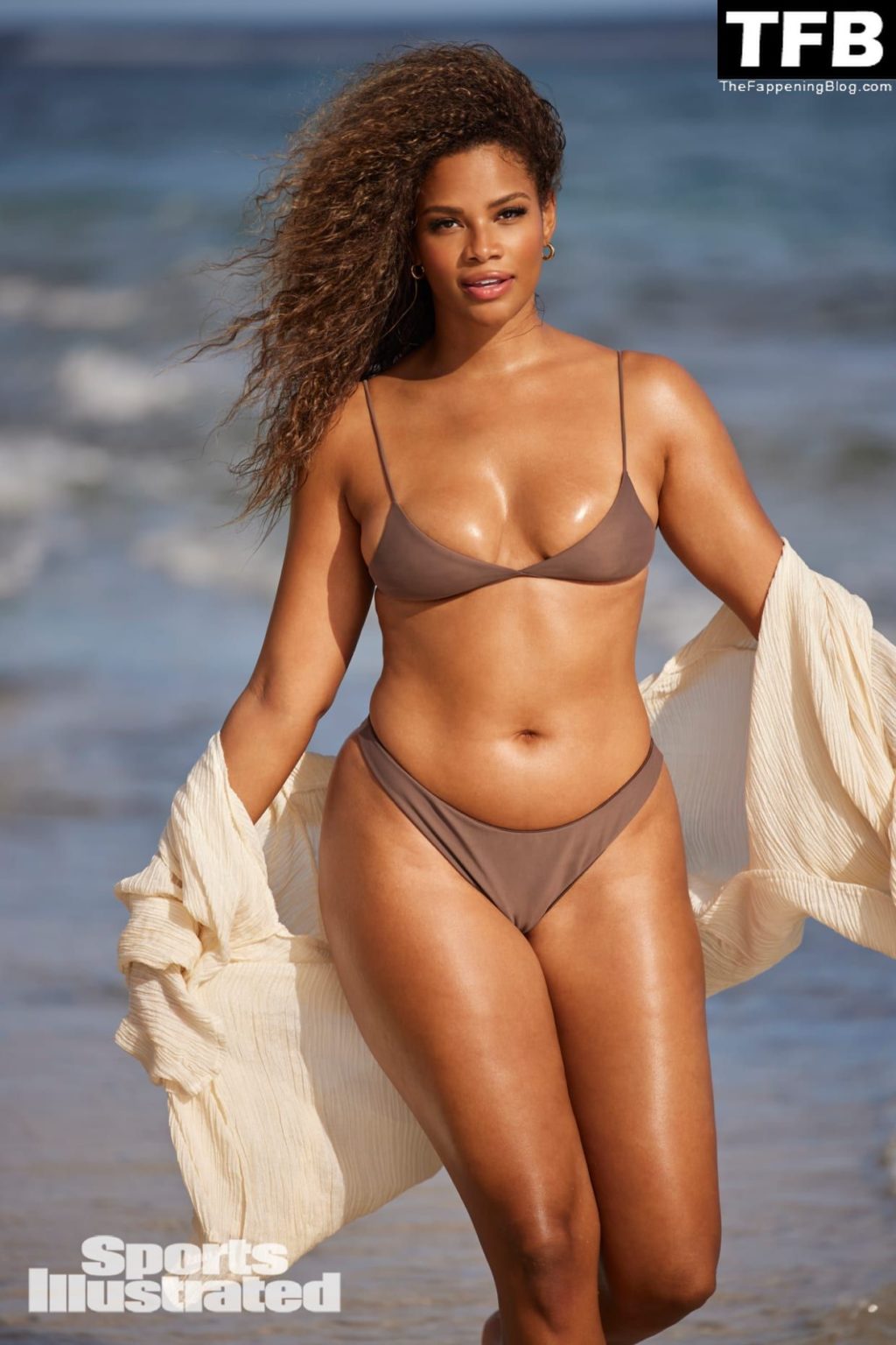 Kamie Crawford Sexy – Sports Illustrated Swimsuit 2022 (43 Photos)