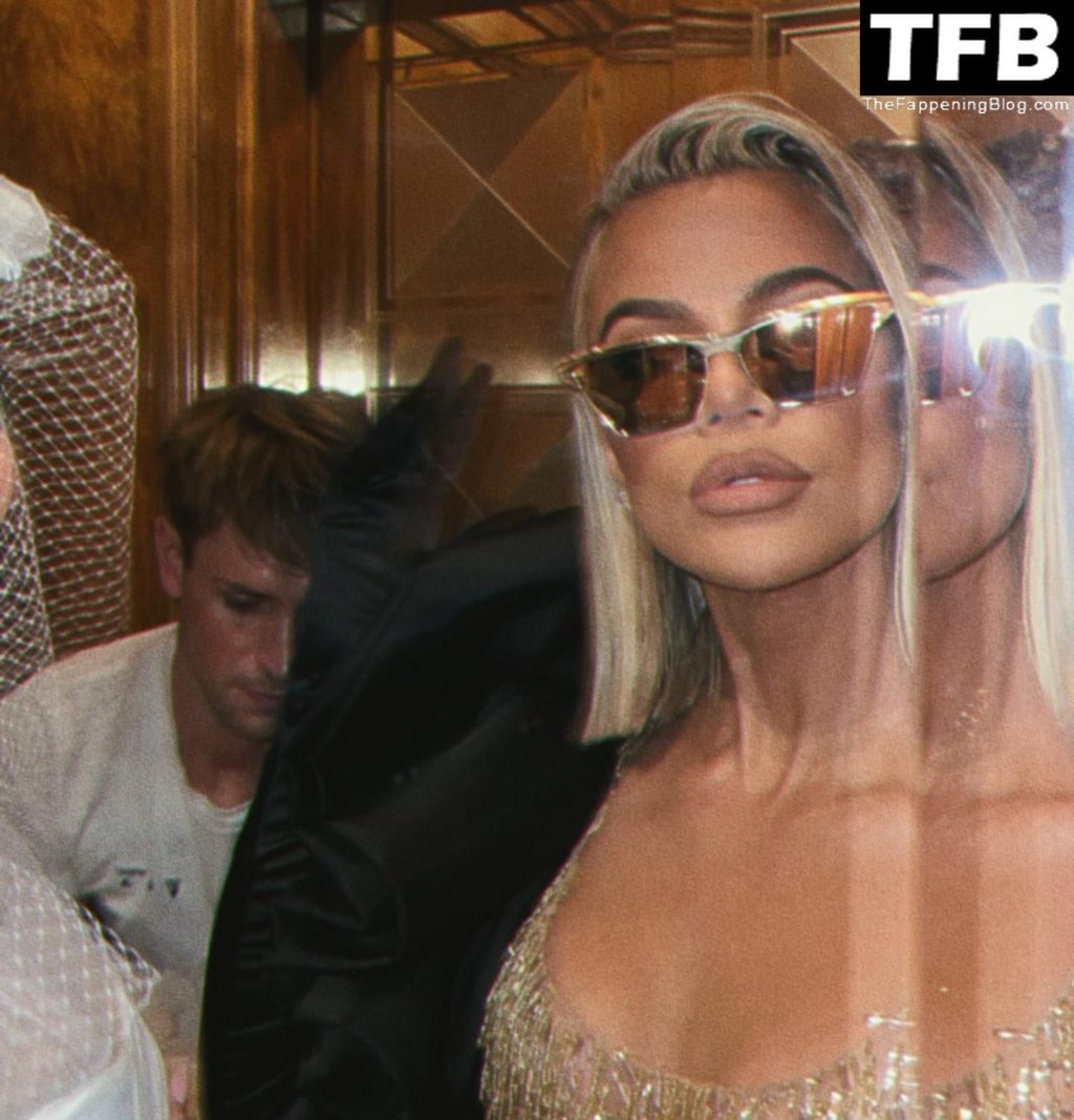 Khloé Kardashian Stuns in a Golden Dress at The 2022 Met Gala in NYC (68 Photos)
